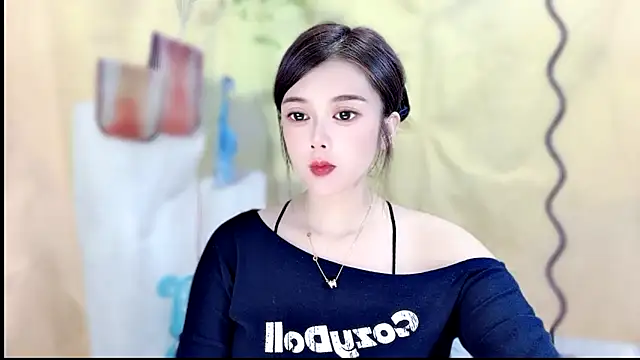 VIWVI online show from April 28, 2026, 5:12 am