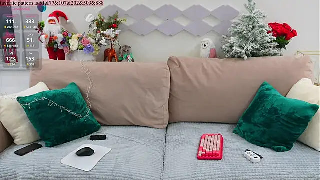 Snapshot of Alexandra_Demore chatting on January 31, 2025, 1:43 am Alexandra Demore online show from January 31, 2025, 1:43 am