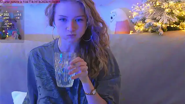 Snapshot of Alexandra_Demore chatting on February 4, 2025, 5:21 am Alexandra Demore online show from February 4, 2025, 5:21 am