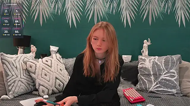 Snapshot of Alexandra_Demore chatting on March 1, 2025, 8:42 pm Alexandra Demore online show from March 1, 2025, 8:42 pm