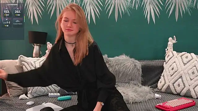 Snapshot of Alexandra_Demore chatting on March 1, 2025, 11:47 pm Alexandra Demore online show from March 1, 2025, 11:47 pm