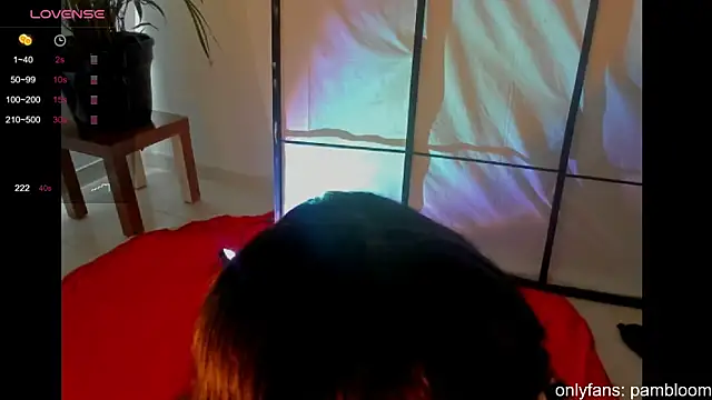 droolingdollfacee online show from March 19, 2025, 4:02 pm