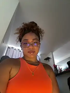 ashley Tompson1 online show from April 21, 2026, 12:44 pm