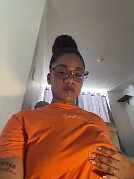 ashley Tompson1 online show from April 23, 2026, 12:51 pm