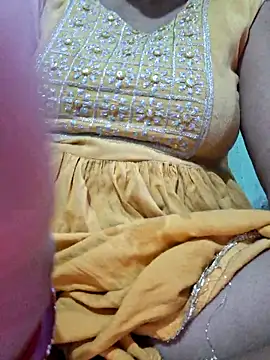 Snapshot of Priya_Bong chatting on May 21, 2026, 12:23 pm Priya Bong online show from May 21, 2026, 12:23 pm