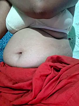 Snapshot of Priya_Bong chatting on July 27, 2026, 12:50 am Priya Bong online show from July 27, 2026, 12:50 am