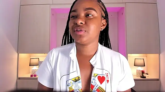 tamaraa smiith online show from January 25, 2025, 2:47 pm