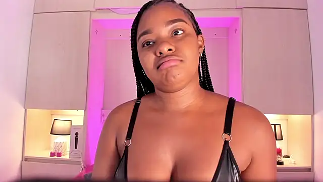 tamaraa smiith online show from February 1, 2025, 5:47 pm