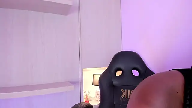 tamaraa smiith online show from September 27, 2025, 7:41 pm