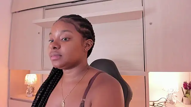 tamaraa smiith online show from October 16, 2025, 7:59 pm