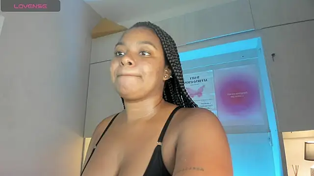 Snapshot of tamaraa_smiith chatting on June 4, 2026, 7:53 pm tamaraa smiith online show from June 4, 2026, 7:53 pm