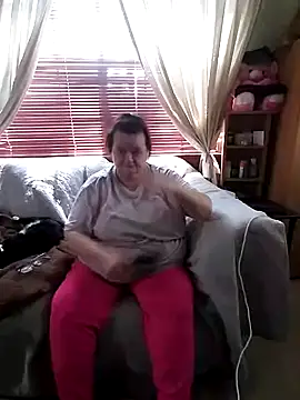 Snapshot of Bayou_Woman68 chatting on September 13, 2025, 6:08 pm Bayou Woman68 online show from September 13, 2025, 6:08 pm