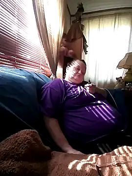 Snapshot of Bayou_Woman68 chatting on November 18, 2025, 6:23 pm Bayou Woman68 online show from November 18, 2025, 6:23 pm