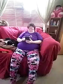 Snapshot of Bayou_Woman68 chatting on April 2, 2026, 6:49 pm Bayou Woman68 online show from April 2, 2026, 6:49 pm