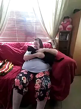 Snapshot of Bayou_Woman68 chatting on April 12, 2026, 7:19 pm Bayou Woman68 online show from April 12, 2026, 7:19 pm
