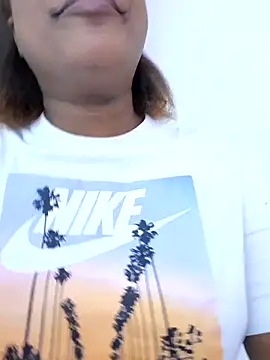 Adelehottman online show from January 31, 2026, 9:13 pm