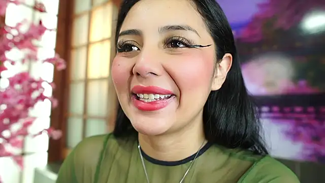 miss lizith online show from October 8, 2025, 11:08 am