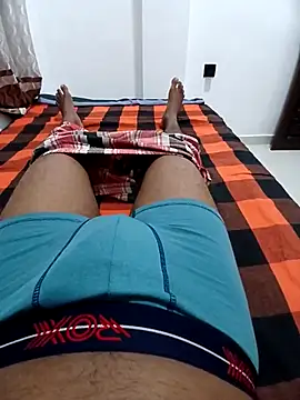 alanjoyoo online show from March 21, 2025, 1:12 pm