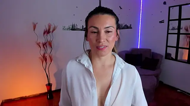 Elizabeth taylor b online show from February 19, 2026, 10:06 pm