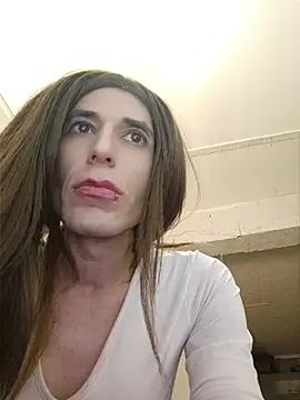 Snapshot of VanillaSeXy chatting on April 27, 2026, 3:37 am VanillaSeXy online show from April 27, 2026, 3:37 am