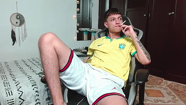 aaron blug online show from December 11, 2024, 1:47 am