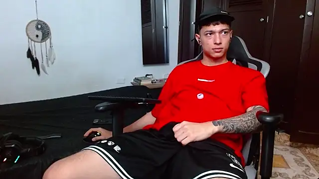 aaron blug online show from February 19, 2025, 1:51 am