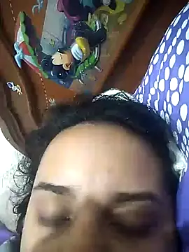  Miaaleon online show from November 13, 2025, 9:19 am