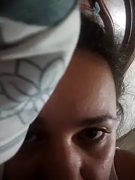  Miaaleon online show from April 5, 2026, 10:12 am