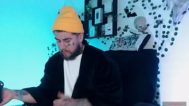 Ash gusbig online show from December 11, 2024, 1:37 am