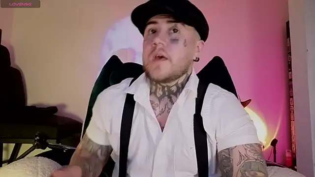 Ash gusbig online show from November 12, 2025, 3:18 am