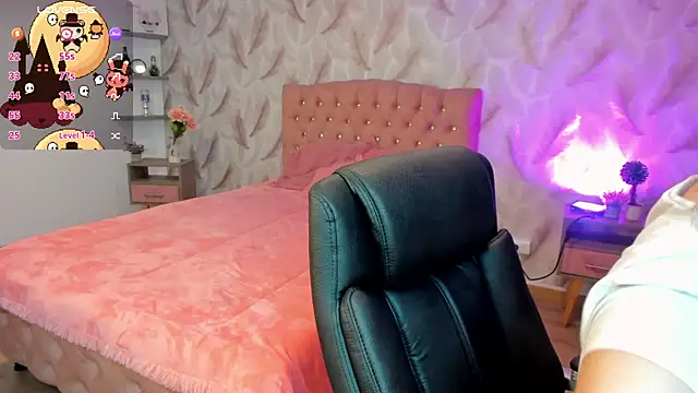 cattaleya    online show from October 23, 2025, 2:33 am