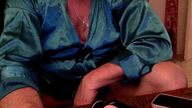 Snapshot of Bobby5169 chatting on December 25, 2024, 5:58 pm Bobby5169 online show from December 25, 2024, 5:58 pm