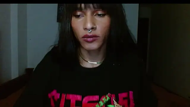 carolinemiller7 online show from January 31, 2025, 9:48 am