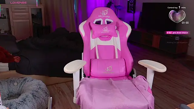 Snapshot of _enternity_ chatting on November 18, 2025, 10:20 am enternity online show from November 18, 2025, 10:20 am