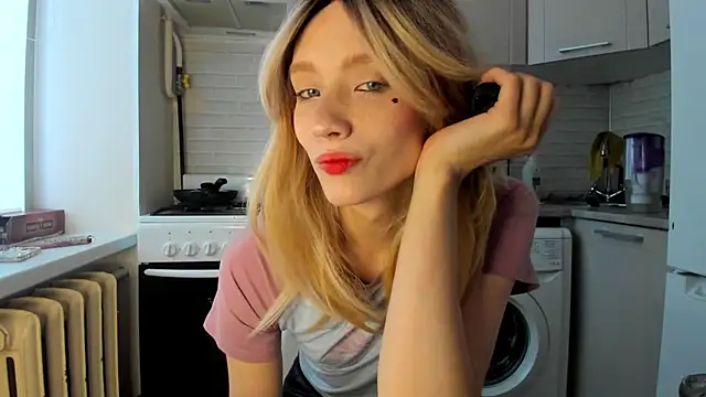  Alice Kitty online show from January 3, 2025, 9:25 am