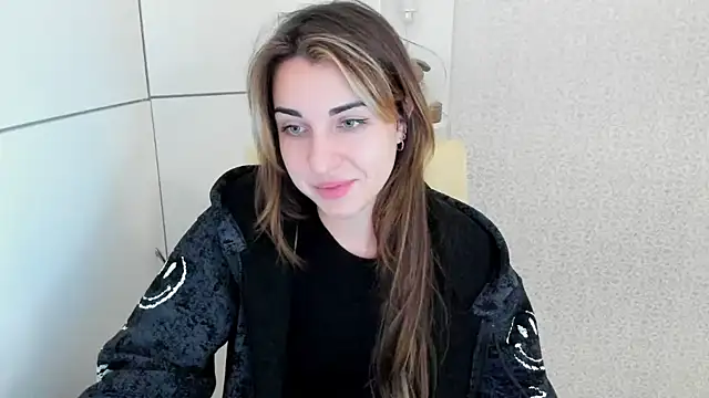 Summmmersky online show from January 13, 2025, 2:53 pm