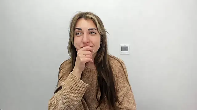 Summmmersky online show from February 7, 2025, 3:41 pm