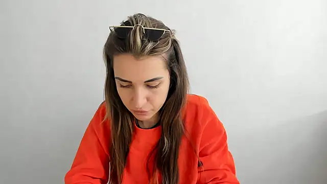 Summmmersky online show from March 11, 2025, 11:55 am