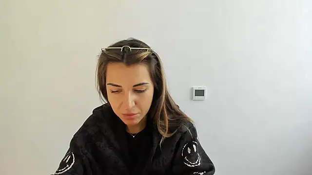 Summmmersky online show from October 31, 2025, 12:06 pm