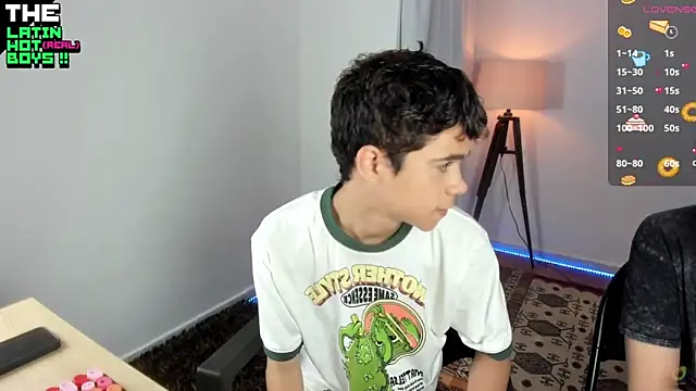 MyLatinHotBoys online show from December 21, 2024, 10:40 pm