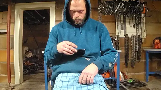 Bigoleslong98765 online show from November 28, 2025, 4:37 am