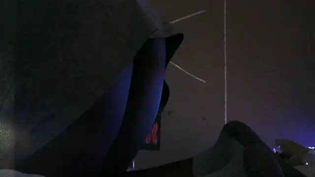 EbonyFetishQueen online show from November 3, 2025, 4:30 pm