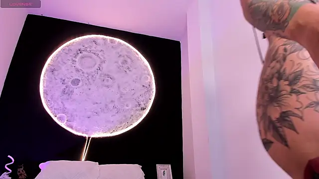 GinebraaFox  online show from February 17, 2025, 2:37 pm