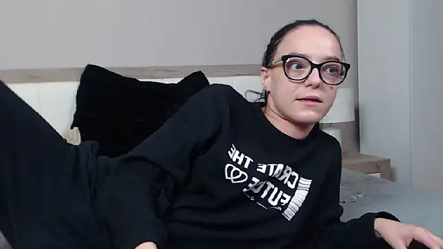 IzabelllNoir online show from March 19, 2025, 12:34 pm