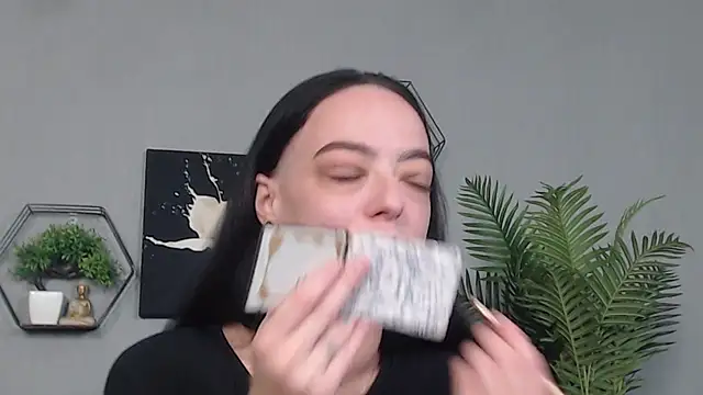 IzabelllNoir online show from February 26, 2026, 10:03 am