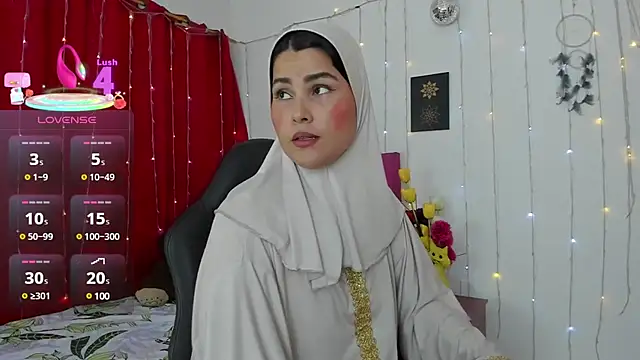 AishaAmin  online show from March 10, 2025, 12:15 pm