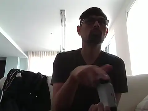 Snapshot of spence204011 chatting on January 5, 2025, 3:45 pm spence204011 online show from January 5, 2025, 3:45 pm