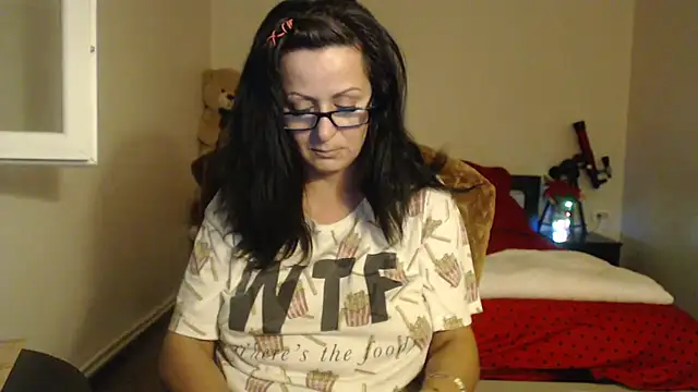 YourDreamLoverr online show from January 16, 2025, 10:23 pm