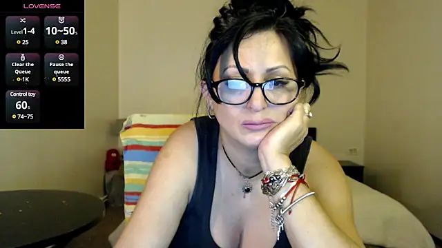 YourDreamLoverr online show from March 13, 2025, 11:38 pm