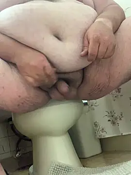 Snapshot of xxxtremlydirtyman chatting on June 2, 2026, 12:01 am xxxtremlydirtyman online show from June 2, 2026, 12:01 am